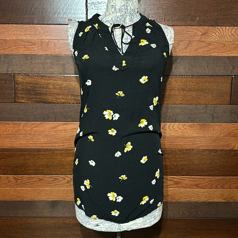 Old Navy V Neck Black and Yellow Floral Sleeveless Tunic/ Mini Dress